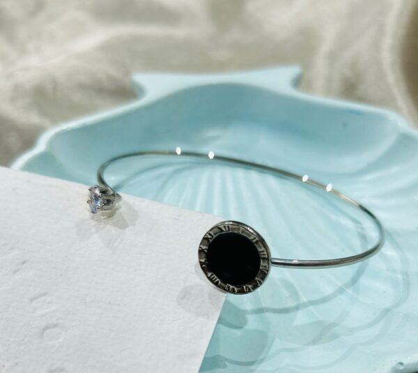 Trendy Sleek Silver Bracelet